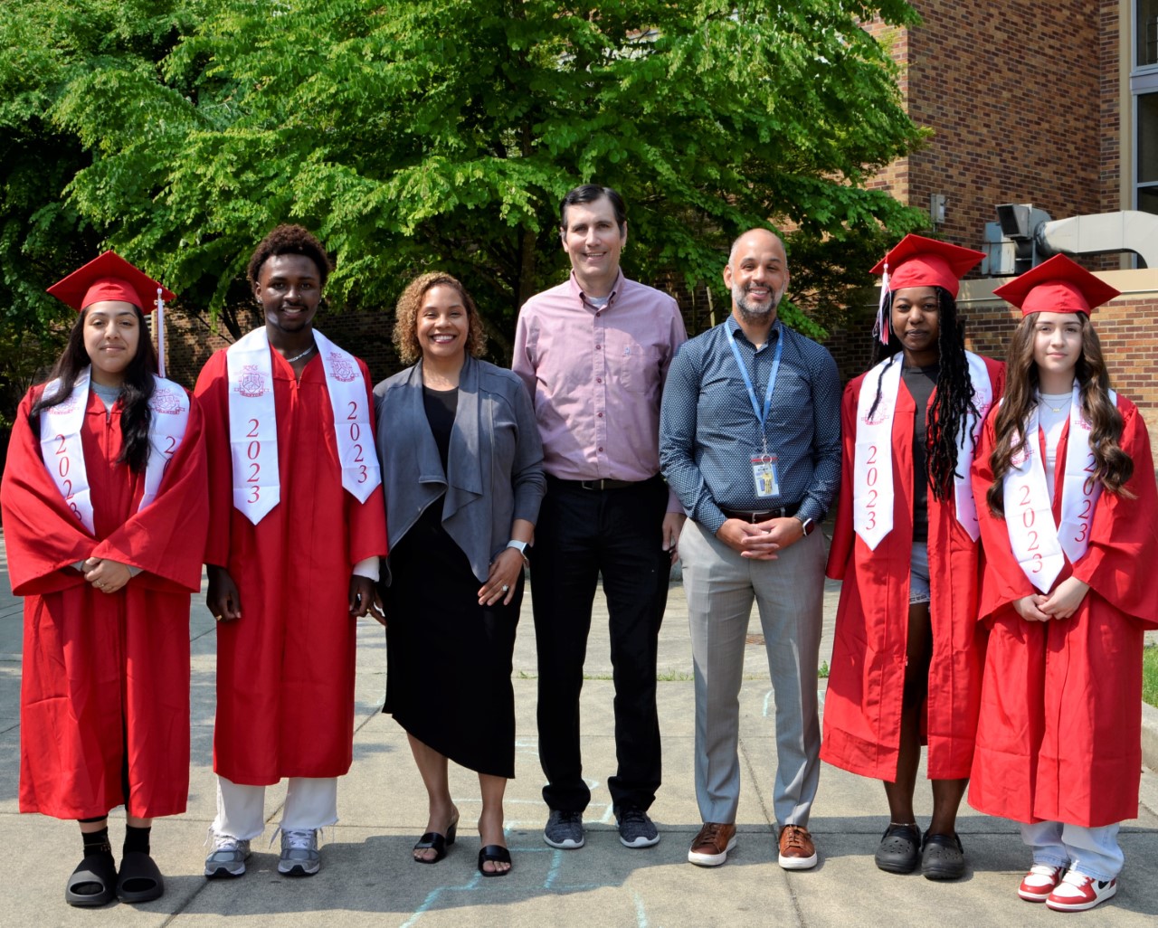 Yaxyry Lomeli, Dechae Hester, Jayden Huggins, and Liliana Urias will attend RTC and benefit from Renton Promise. They are pictured with RTC President Yoshiko Harden, Rep. Steve Bergquist, RSD Superintendent Damian Pattenaude.